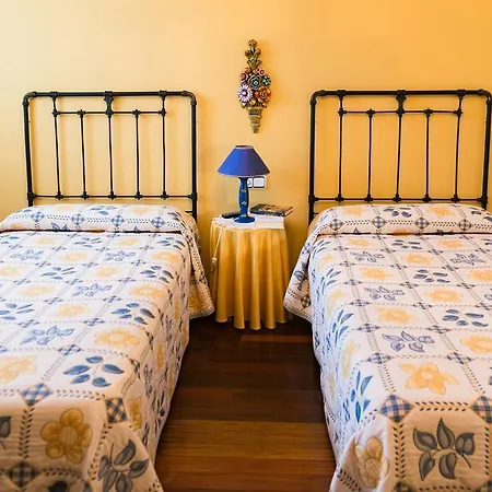 La Mies Lejlighed Rasines